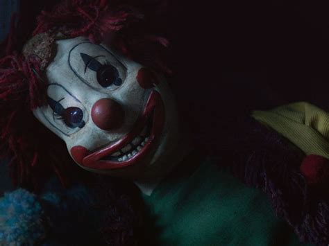 Poltergeist Remake Photos Show Creepy Clown Tv Hauntings And More