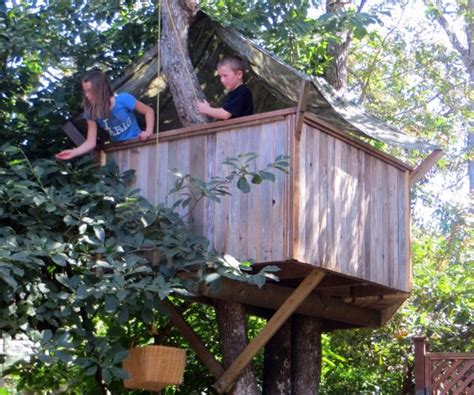 How To Build A Treehouse Instructables