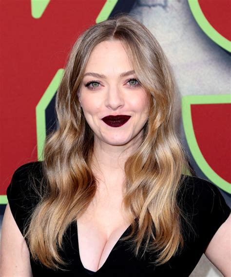 Amanda Seyfrieds 13 Best Hairstyles And Haircuts