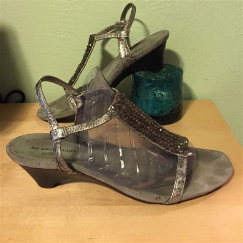 We judged each pair of anne kleins on our list and having shoes without a heel offers no support at all, so it's better for you to choose shoes with a minimum heel! 71% off Anne Klein Shoes - AK Anne Klein iflex sandals ...