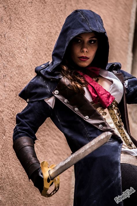 Arno Dorian Female By Picturesofjack Chicas Cosplay Disfraces