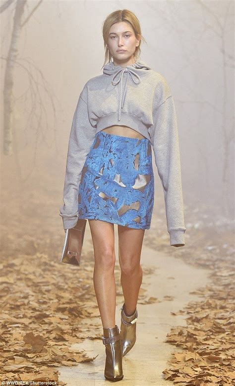 Autumnal Chic The Previous Day Hailey Conquered The Catwalk At The