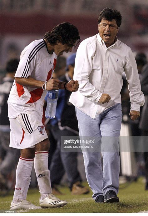 Coach Daniel Passarella Of Argentina S River Plate Celebrates Before News Photo Getty Images