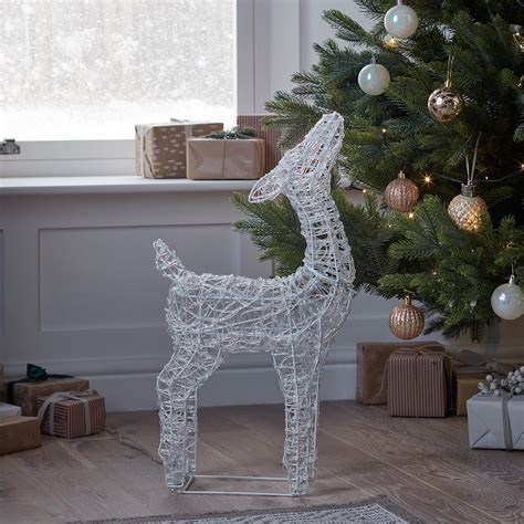 Swinsty Doe And Fawn Acrylic Light Up Reindeer 24v Uk