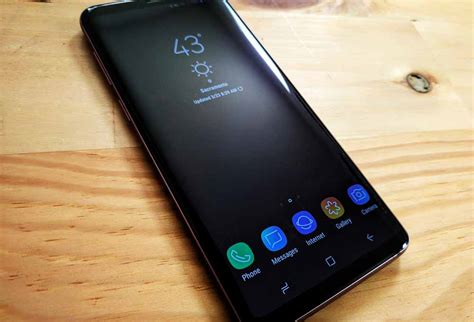 The samsung galaxy s9 plus is still solid with a big screen and superb camera. Samsung Galaxy S9 Plus : Smartphone équipé d'un Super Amoled