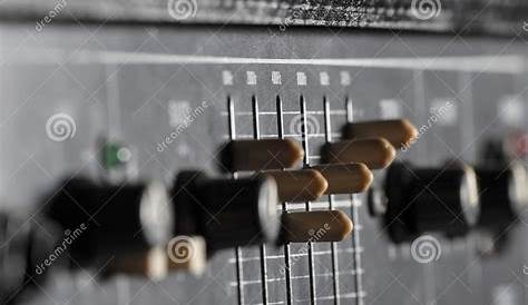amplifier for bass guitar
