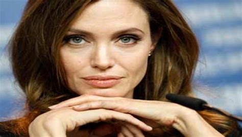 Angelina Jolie Visits Refugee Camp In Jordan Entertainment News Firstpost