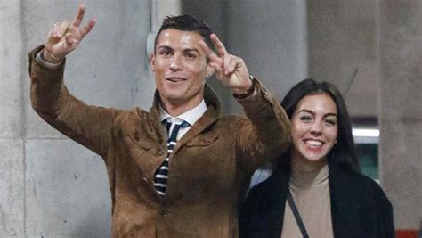 Esta Es La Primera Foto Oficial De La Novia De Cristiano Ronaldo