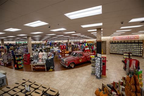 New Buc Ees Travel Station Officially Opens In Auburn Alabama Public