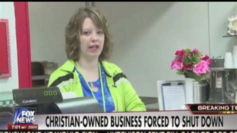 Indiana Pizzeria That Wont Cater Gay Weddings Forced To Close Gains 55k Donations Mrctv