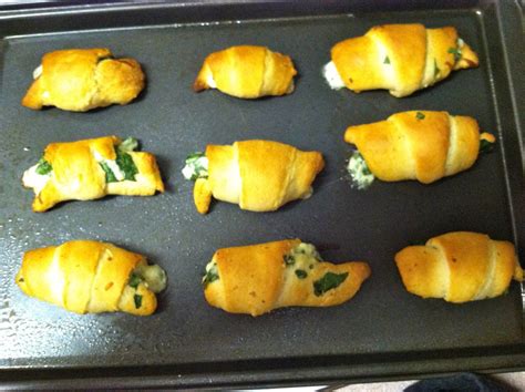 Crescent rolls spinach feta and mozzarella. Claris's Cookbook: Spinach and Feta Crescent Rolls