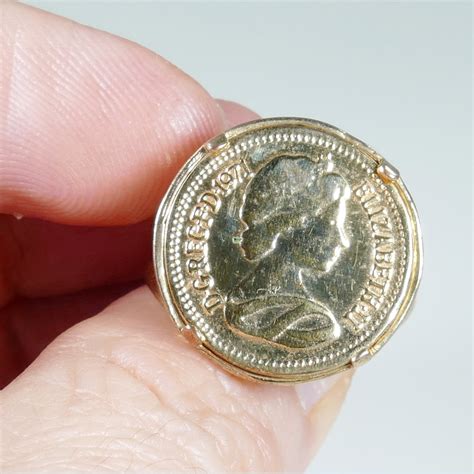 Queen Elizabeth 14k Gold Coin Ring W 1971 Coin Reproduction Etsy
