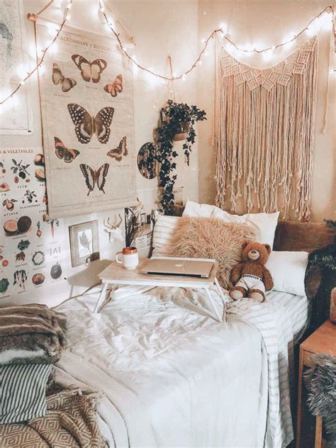 These dorm room ideas will transform your space from a boring room into a cute and organized dorm room everyone wants to hangout in. Eclectic College Dorm Decor | Room inspiration bedroom ...