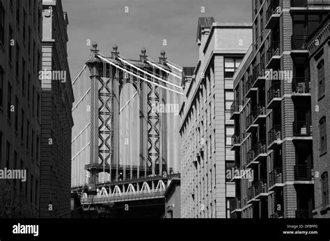 Manhattan Bridge In New York Stock Photo Alamy