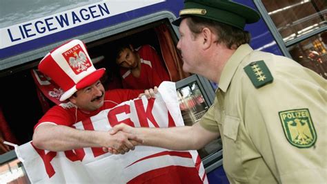 polish police ready to crack down on euro 2012 football hooligans cnn