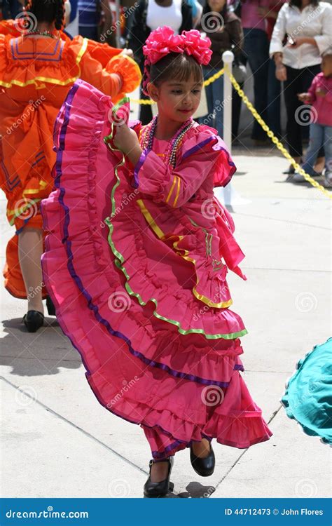 Girl Dancing Mexican Dress Editorial Stock Photo Image Of Hair 44712473