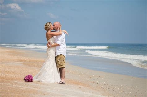 The love that magnus & georgia have for each other and the people around them definitely did show on their wedding day and what a splendid day it was! Ponte Vedra Beach | Sun & Sea Beach Weddings