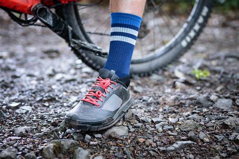 Best Mountain Bike Shoes 2022 28 Tried And Tested Flat And Clipless