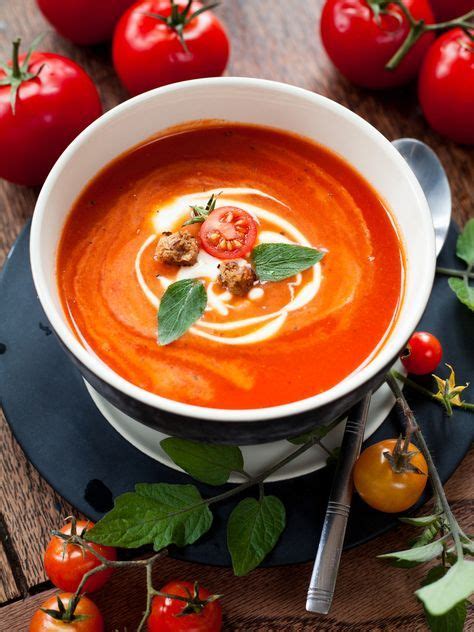 Deze tomatensoep van Jamie Oliver bereid je net weer op een andere