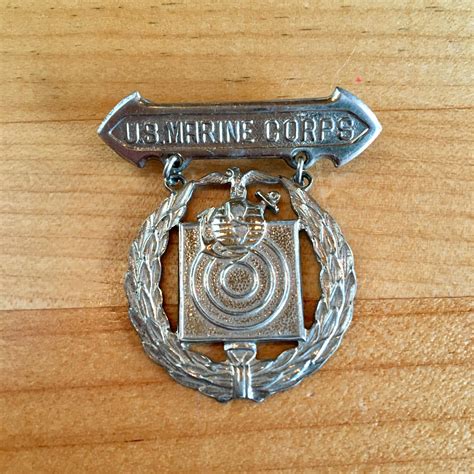 What Years Was This Marksmanship Medalbadge Used In The Corps Rusmc