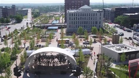 Tour Of Omahas Revitalized Gene Leahy Mall