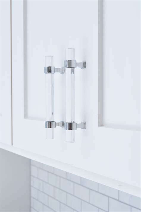 This sleek clear acrylic cabinet drawer pull from gliderite hardware will add a trendy touch to your kitchen and bathroom cabinet drawers. Affordable Lucite Cabinet Pulls Review | Monica Wants It