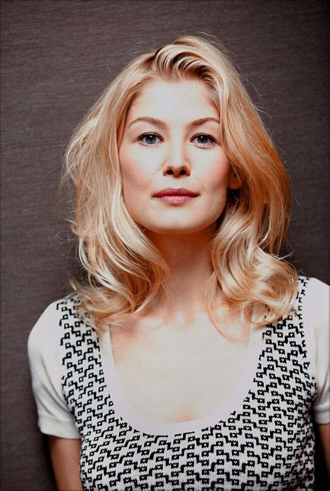 Sign In Rosamund Pike Blond Actresses Beauty