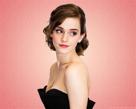 Emma Watson Cleavage Wallpapers Hd Desktop And Mobile Backgrounds