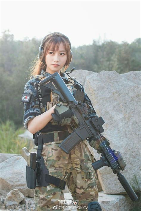 Girls With Guns 💜 💖 💗 💟 💜 💙 💚 💛 Military Girl Female Soldier Military