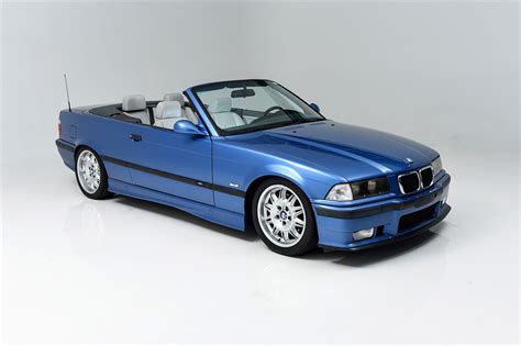 The bmw e36 is the third generation of the bmw 3 series range of compact executive cars, and was produced from 1990 to 2000. photo BMW M3 (E36) 3.0i 295 ch cabriolet 1999 - Motorlegend.com
