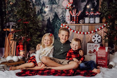 Indoor Holiday Mini Session For Christmas Cards Oahu Studio