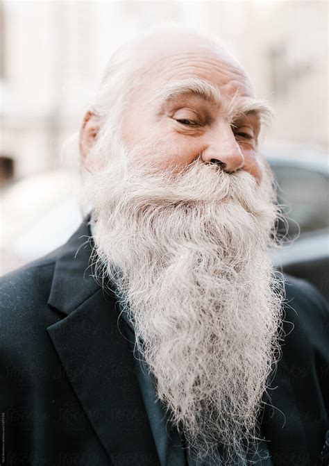 tall old man with long white beard