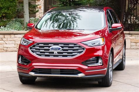 2019 Ford Edge Specs Price Mpg And Reviews