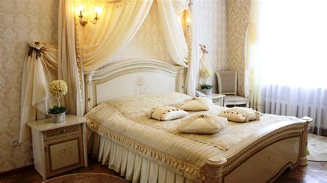 Tricks To Decorate Most Romantic Bedroom Royal Furnish