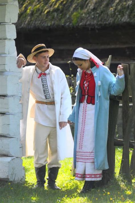 costumes of lasowiacy poland image via zpit racławice folk clothing historical clothing