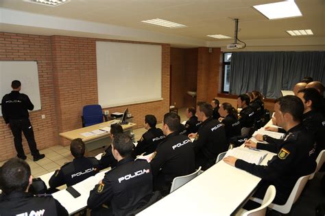 We did not find results for: Se cierran las aulas de la Escuela Nacional de Policía de ...