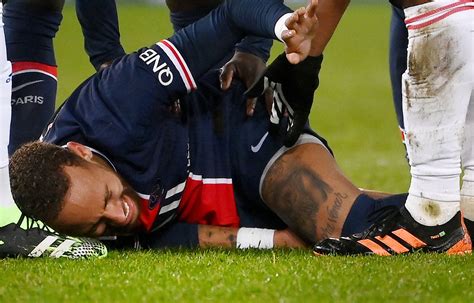 PSG Blessé à la cheville Neymar ne rejouera plus en 2020