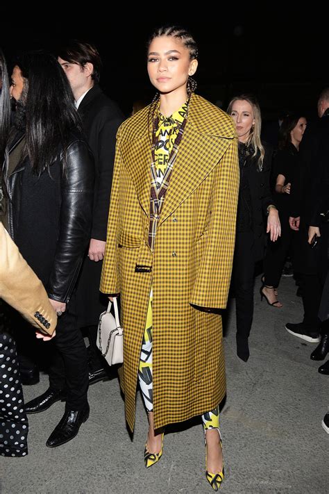 The Best Celebrity Looks From London Fashion Week Who What Wear