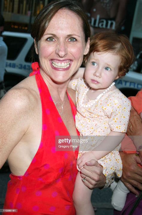 Molly Shannon With Daughter Stella During Lotsa De Casha By Madonna News Photo Getty Images