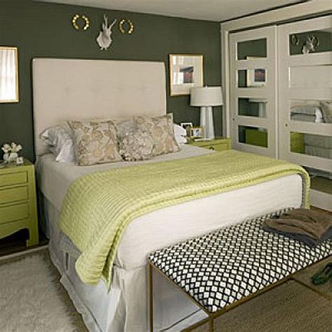 Furnitures mint green bedroom decor ideas with magnificent knick knicks headboard sleeping pillows nightst table lamps dressers and navy loveseat pillow. Green Bedroom Photos and Decorating Tips