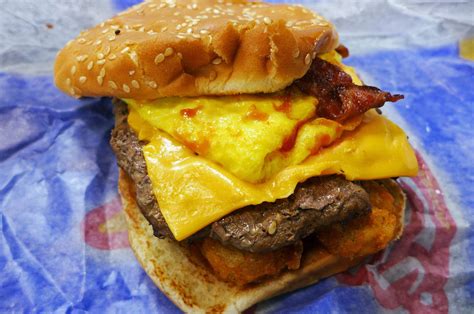 Manhattans First Carls Jr Serves ‘uniformly Awful Burgers Eater Ny