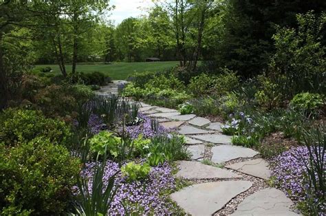 40 Brilliant Ideas For Stone Pathways In Your Garden Flagstone Path