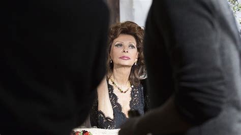 Dolce And Gabbana Sophia Loren Lipstick N1 Makeup Ad Campaign Backstage 3 Heloisa Tolipan