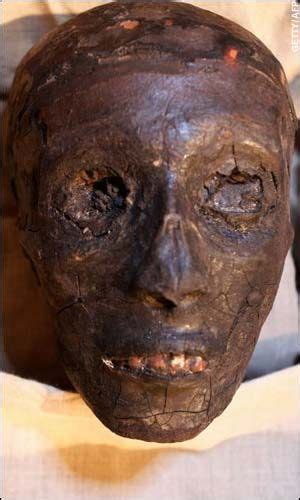 The Face Of King Tut Is Shown For First Time Telegraph King Tut