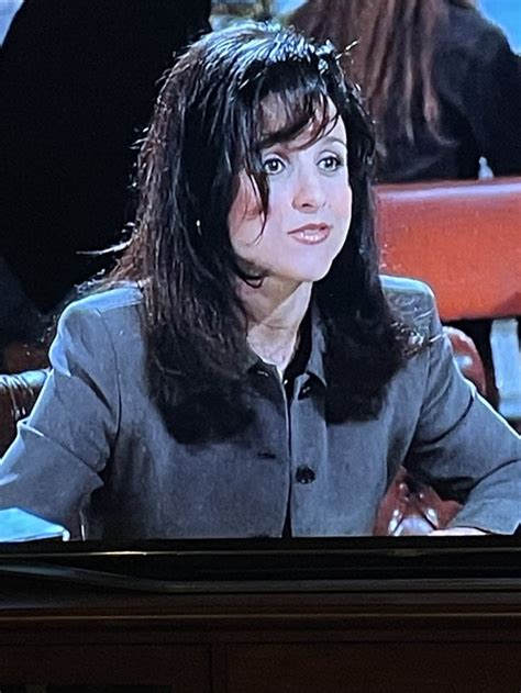 What In God’s Name Is Happening With Elaine’s Hair In This Episode R Seinfeld
