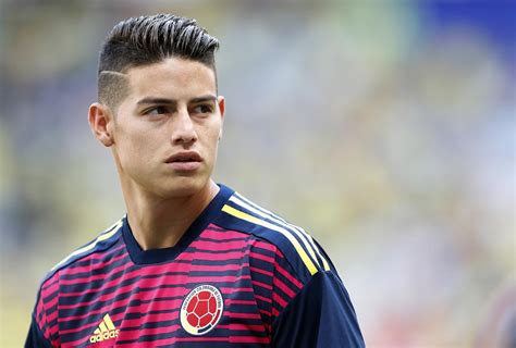 Game log, goals, assists, played minutes, completed passes and shots. Polska - Kolumbia: James Rodriguez pewny swego przed ...