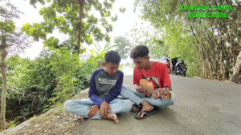 Jun 18, 2021 · lagu satu hati (kita selamanya) dipopulerkan oleh grup band dewa 19 pada tahun 1995. Jangan Bertengkar Lagi - cover ukulele - YouTube