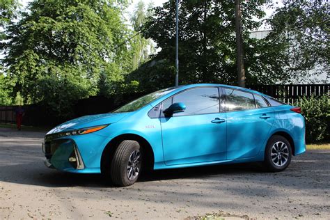 Test Toyota Prius Plug In Hybrid Umí Jezdit Za 35 L100 Km