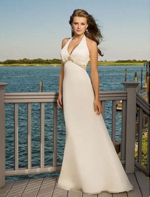 Personally, i don't necessarily dislike my shoulders, but some cuts aren't as flattering. My Wedding Dress: Halter Wedding Dresses for Large Chest ...