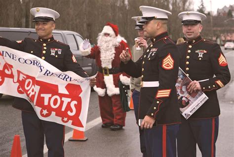 Marines Help With Kiwanis Toy Drive Port Townsend Leader